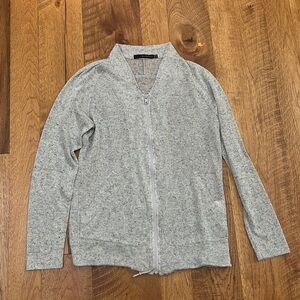 Kai-aakmann Men’s Light Zip Up Size S